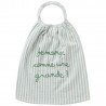 SERVIETTE ELASTIQUEE RAYEE VERT DE GRIS " JE MANGE COMME UNE GRANDE"- BB AND CO
